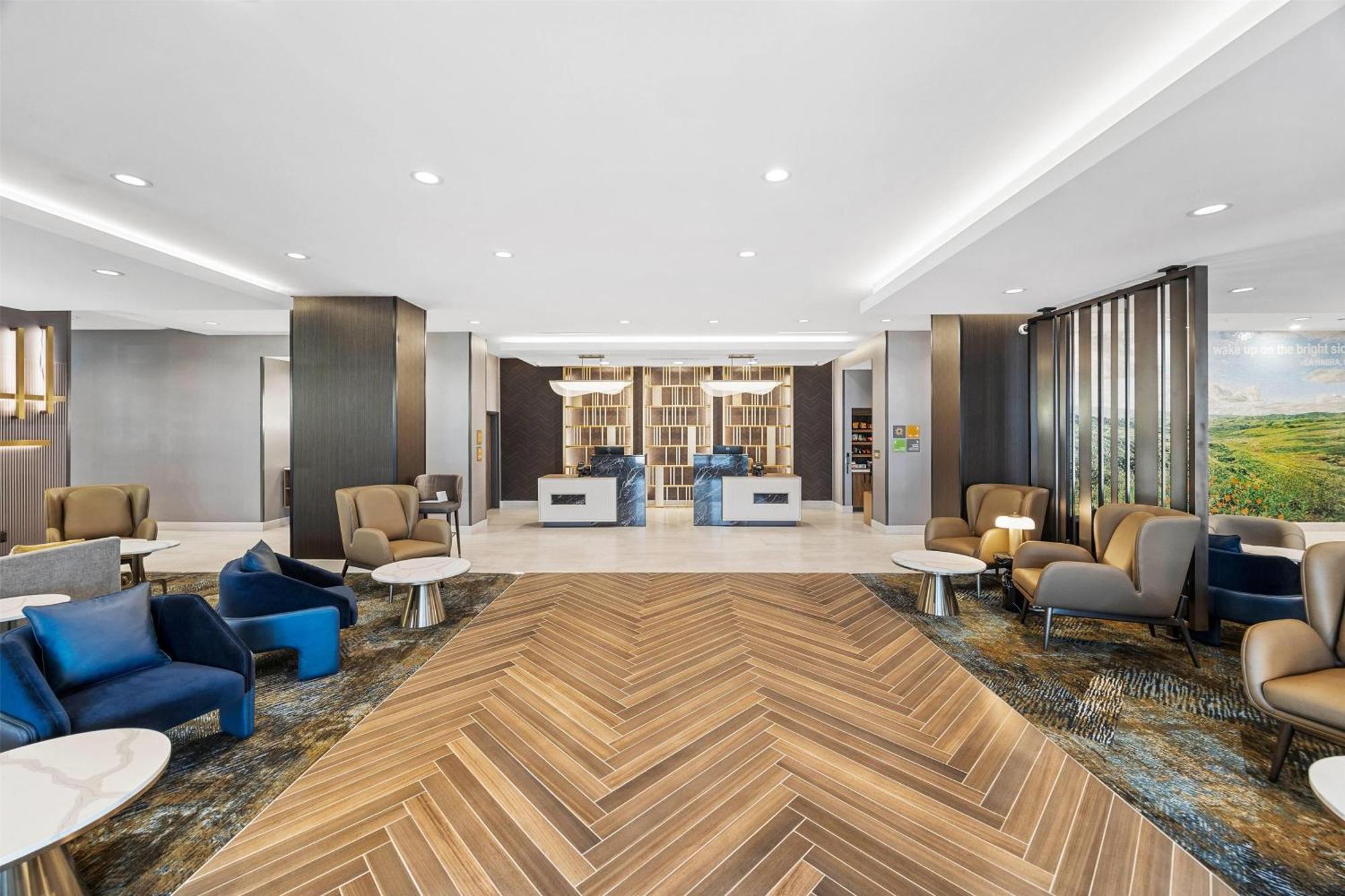 La Quinta Inn & Suites By Wyndham 拉哈布拉 外观 照片